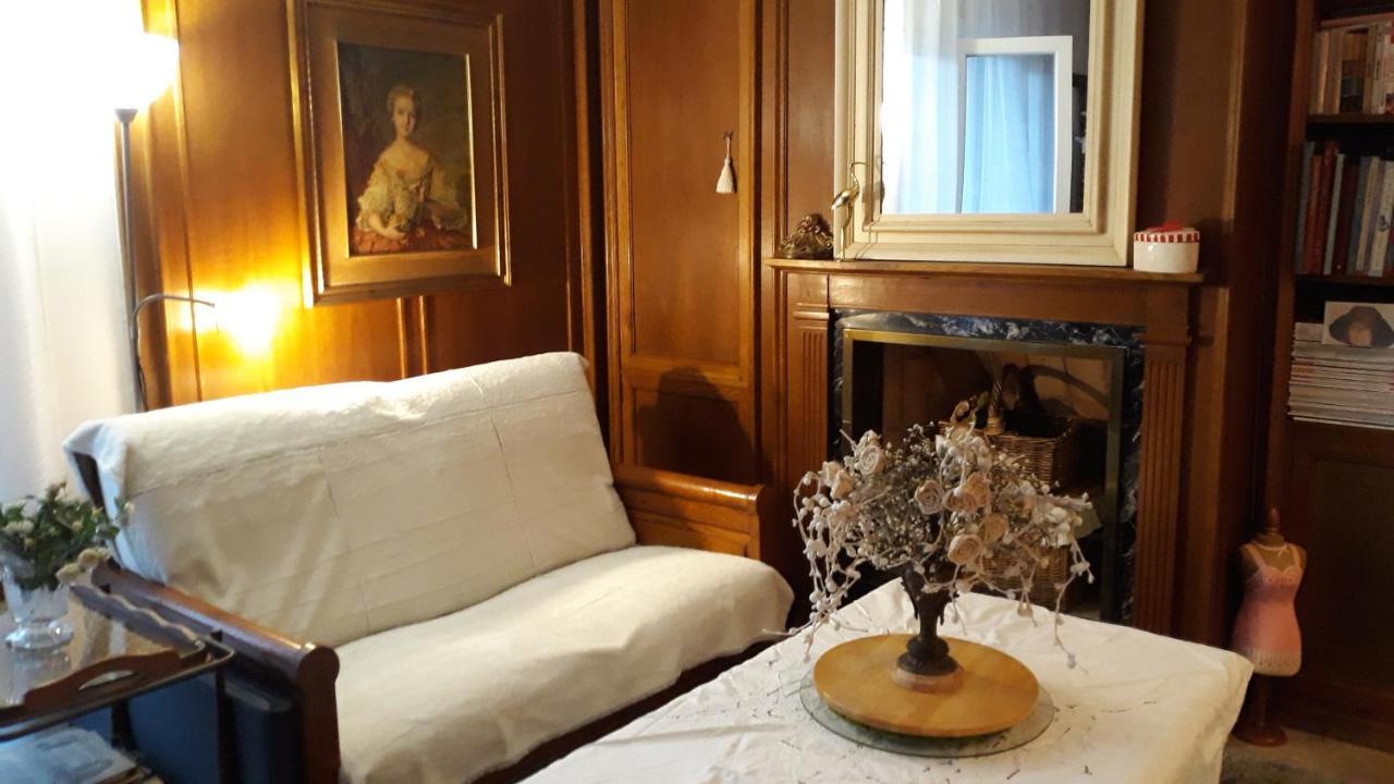 CHAMBRES D'HÔTES CHEZ CATHERINE A REUS chambre patio Extérieur photo